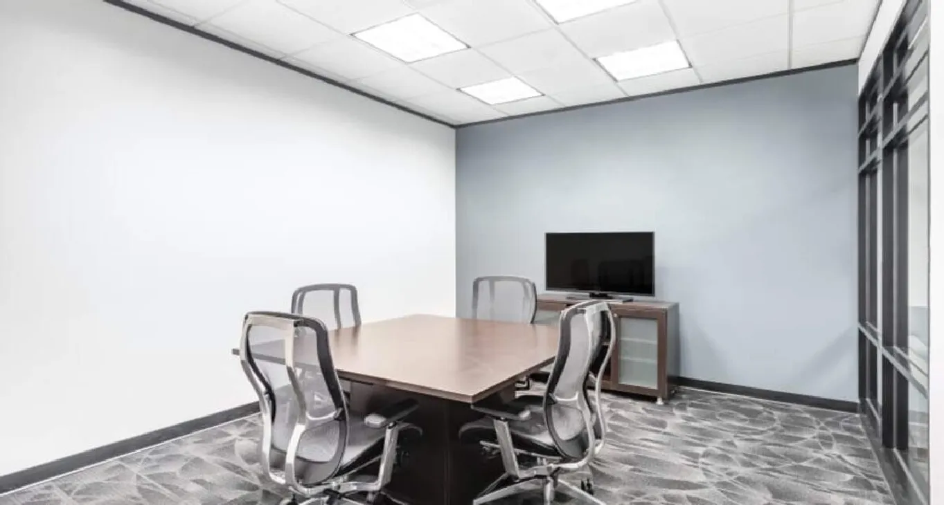 Business center Wells Fargo Building Wells Fargo Building — photo 19 of 19