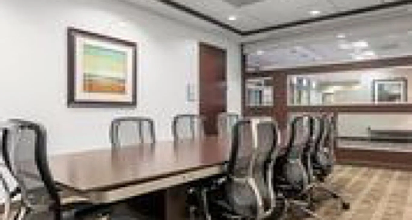Business center 2425 West Loop South 2425 West Loop South — photo 5 of 10