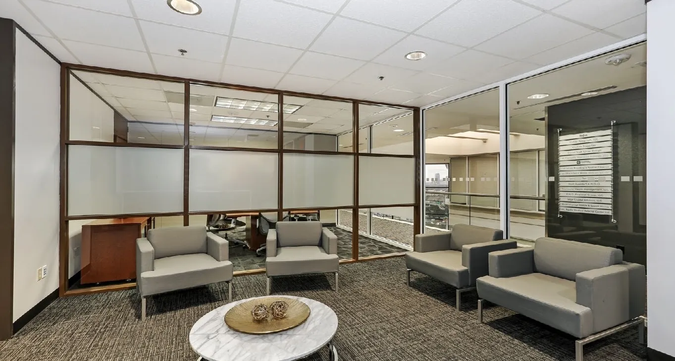 Business center River Oaks Tower River Oaks Tower — photo 14 of 20