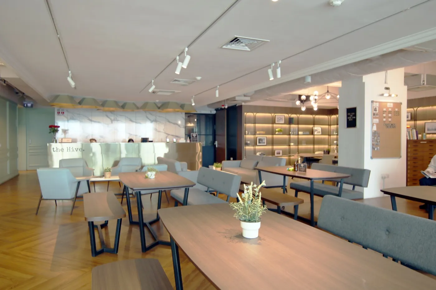 Business center Marina Bay Rent office Marina Bay — photo 1
