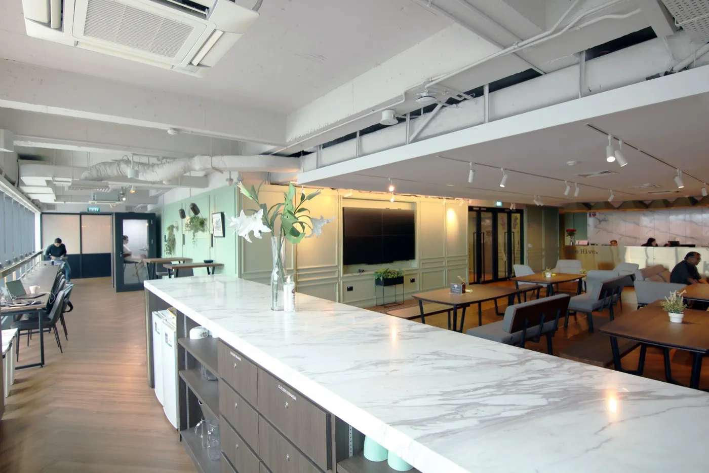Business center Marina Bay Rent office Marina Bay — photo 5
