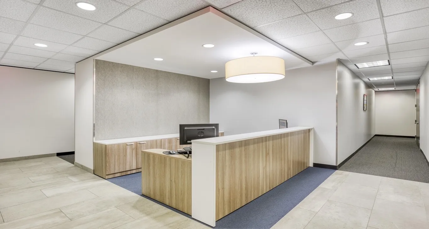 İş merkezi Capital One Building Capital One Building — photo 2 of 18