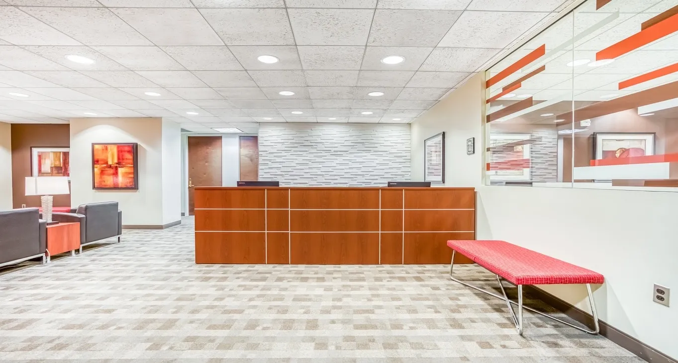 Office & retail space · Gotera · 1500 m² — photo 2 of 9