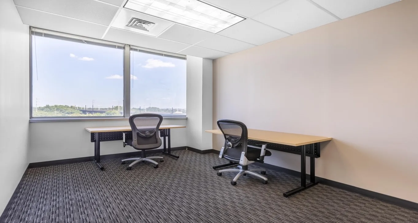 Bureau privé — Mixed-use building · Kebena · 20–1200 m²