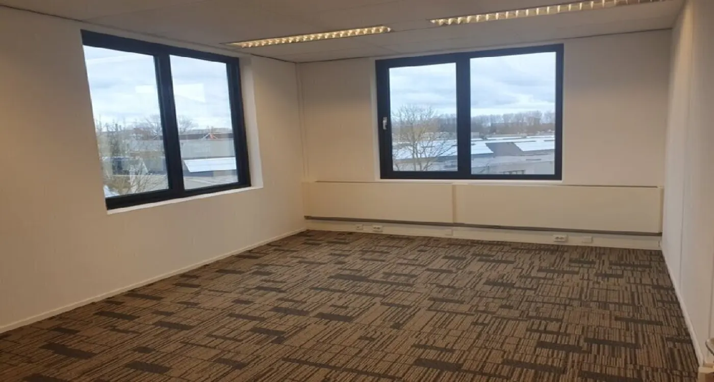 Kantoorruimte — Lylantse Plein 1, Capelle aan den IJssel