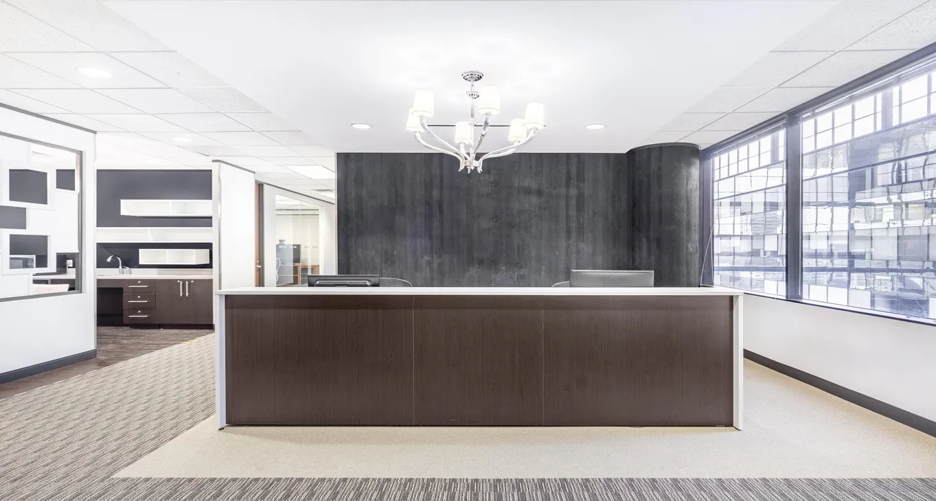 İş merkezi One Westchase Center One Westchase Center — photo 2 of 9