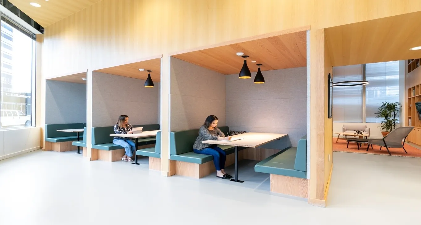 Business center Two Post Oak Central Private office — Two Post Oak Central