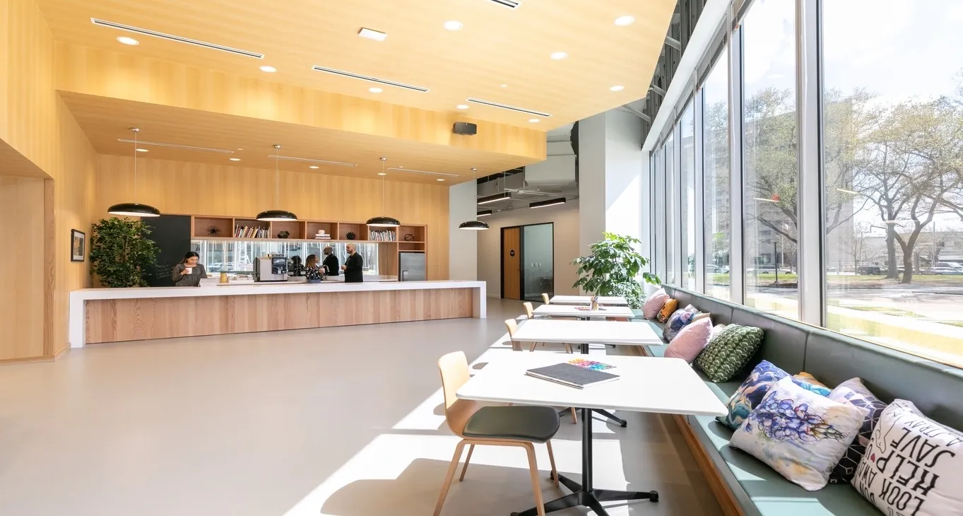 Business center Two Post Oak Central Two Post Oak Central — photo 9 of 19