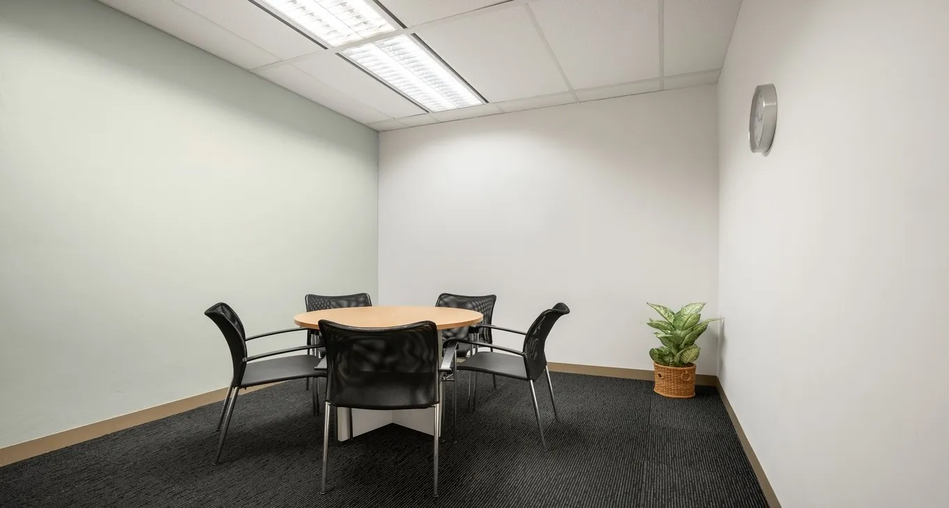 Private office — U.S. 380 204