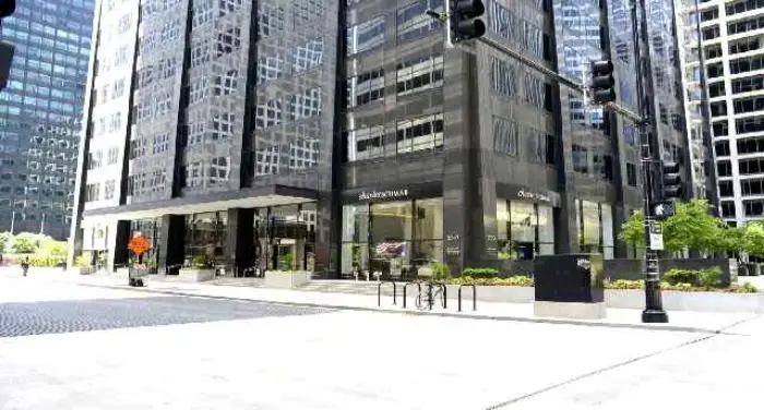 Chicago Office Market 2026: Rents, Submarkets and What $2.69 a Foot Buys