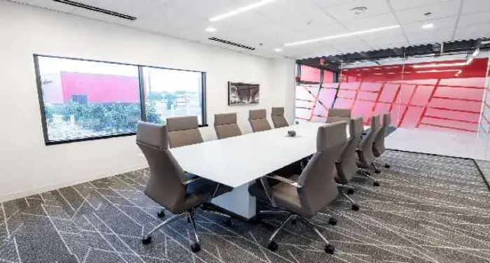สำนักงานส่วนตัว — 17250 Dallas Parkway