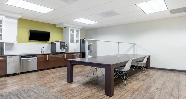 Office space · Africa Avenue · 114 m² — photo 4 of 9