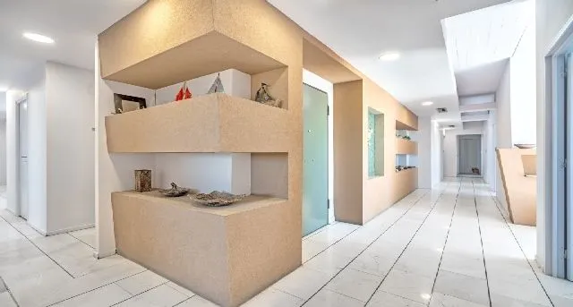 Samostatná kancelář — Noel Road Tower II, Suite 200