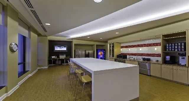 401 North Tryon Street — photo 5 of 8