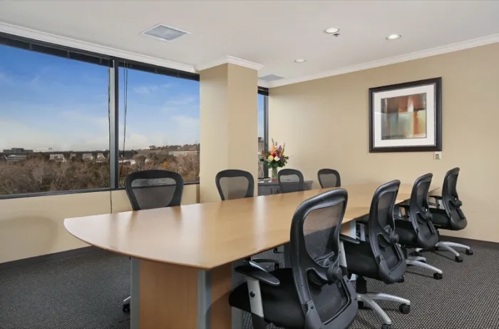 Pejabat persendirian — 3111 Camino Del Rio North