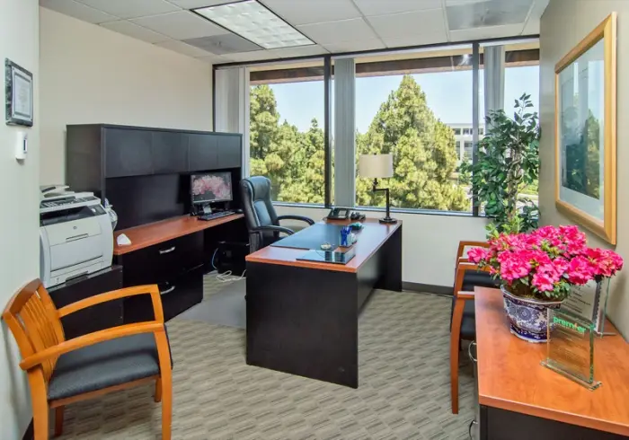 Pejabat persendirian — 12526 High Bluff Drive