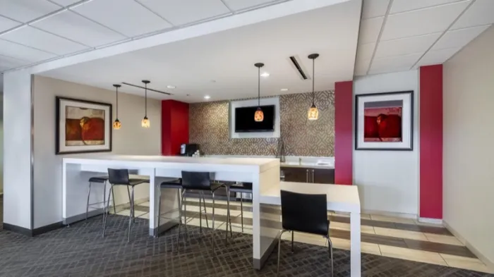 888 Prospect Street — photo 8 of 10