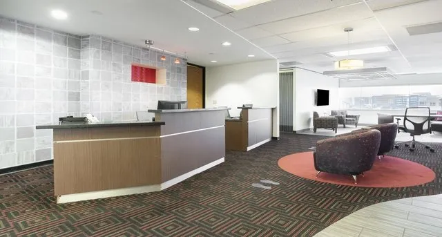 Oficina privada — 5050 Quorum Drive