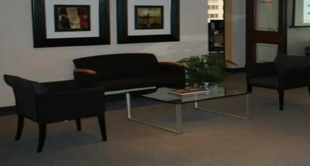 独立办公室 — 600 17th Street, Suite 2800