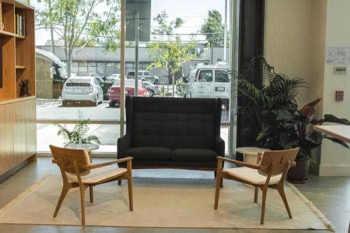 Pejabat persendirian — La Jolla Center I