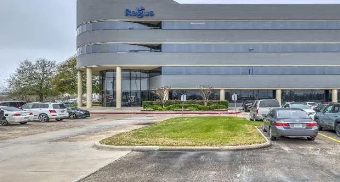 Oficina privada — 8300 FM 1960 West
