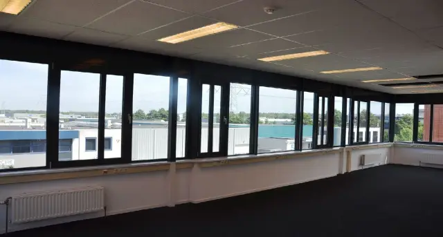 Kantoorruimte — Camerastraat 8, Almere