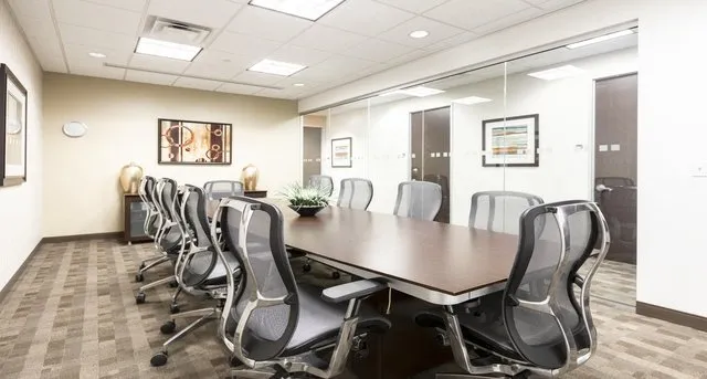 Fitted-out office · Bole · 204 m² — photo 5 of 8