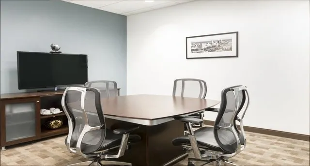 Fitted-out office · Bole · 204 m² — photo 7 of 8