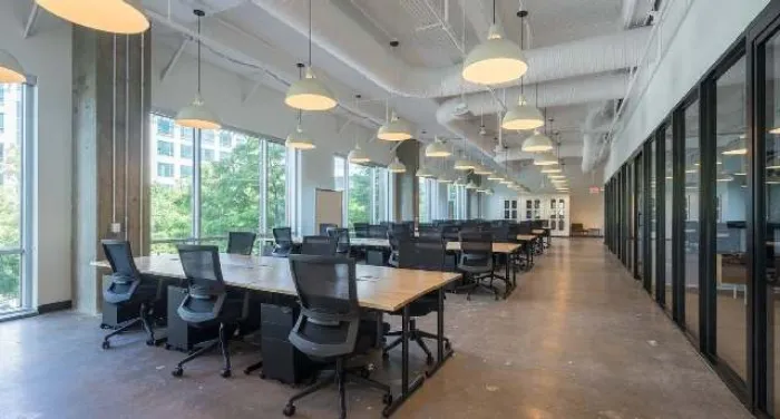Oficina privada — Dallas Parkway 6900