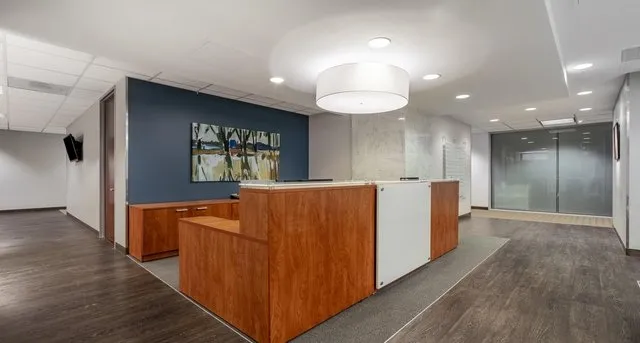 Highland Park Place — photo 2 of 7