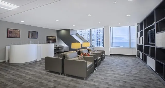 独立办公室 — John Hancock Center
