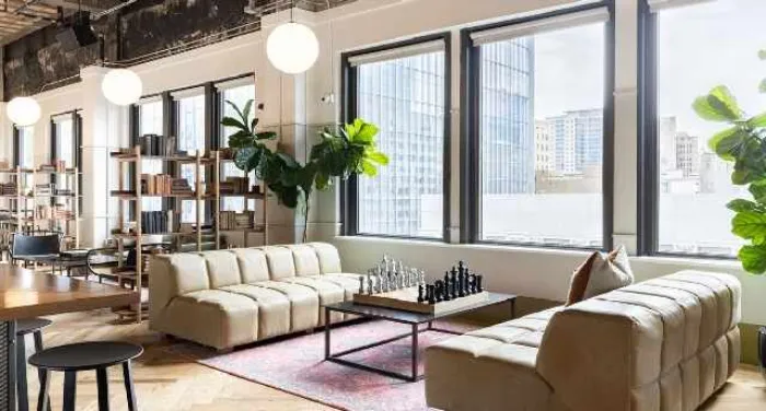 Serviced Offices in Houston: Furnished Suites and When They Beat a Lease