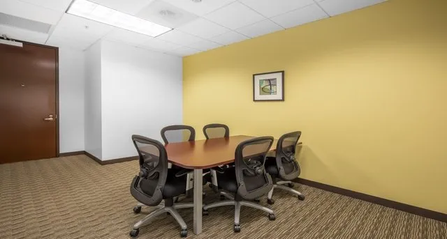 One Alliance Center — photo 6 of 8