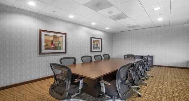 One Alliance Center — photo 7 of 8