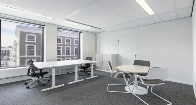 Kantoorruimte — Parkstraat 83, Den Haag