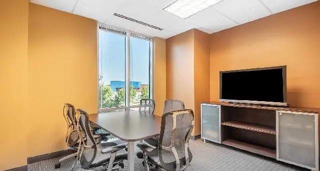 Perimeter Parkway, Suite 200 — photo 2 of 8