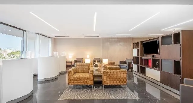 Perimeter Parkway, Suite 200 — photo 7 of 8