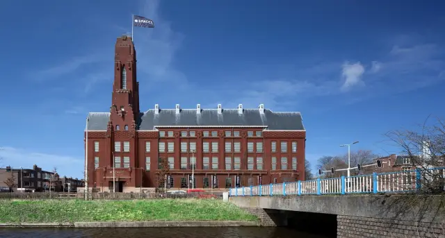 Rode Olifant — foto 11 van 12