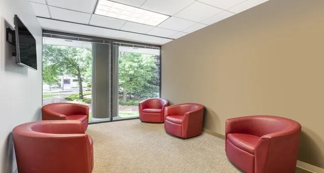 Privatbüro — Sterling Pointe II