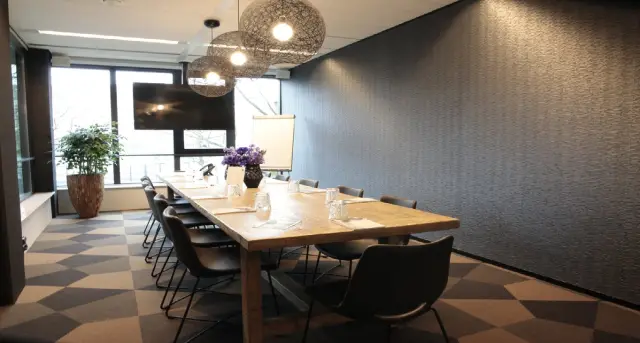 Kantoorruimte — Thomas R. Malthusstraat 1-3, Amsterdam