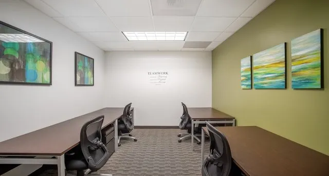 Topaz Building — photo 3 of 7