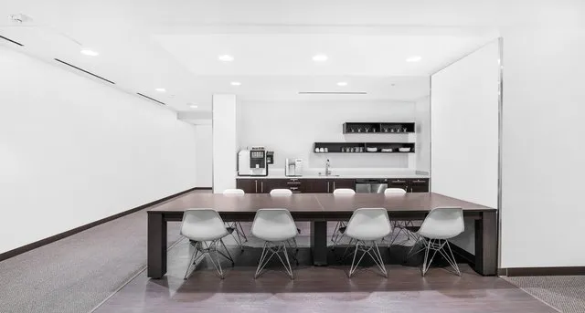 Private office — Trillium Towers